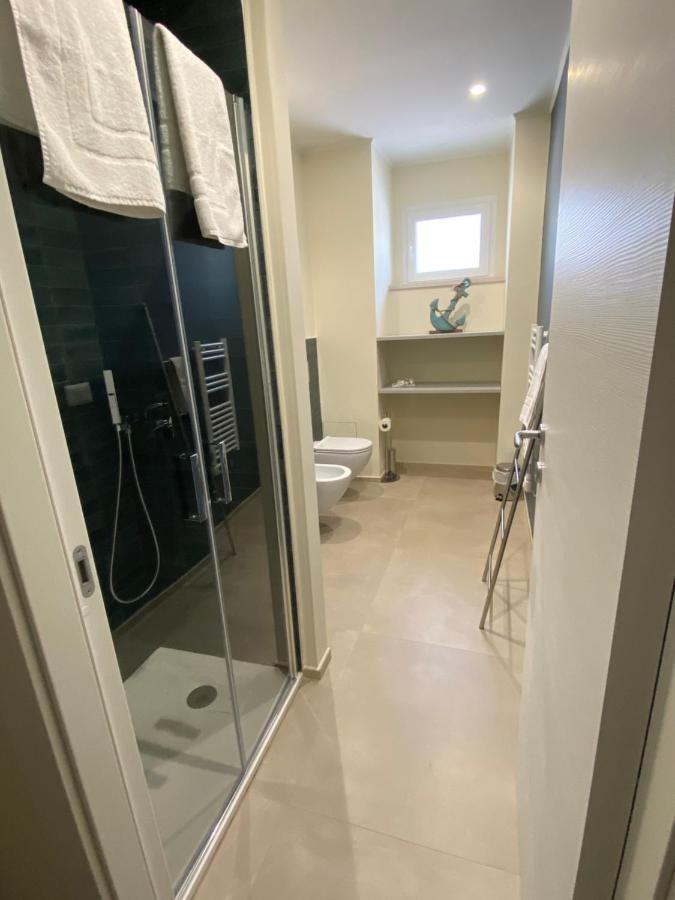Levante Apartment And Room Бари Екстериор снимка